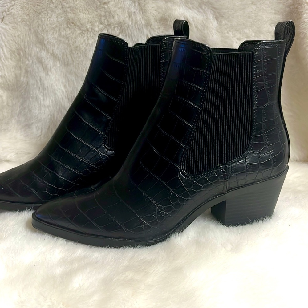 H&M Ankle Boots Black Faux Cocodrile Sz 9.5
